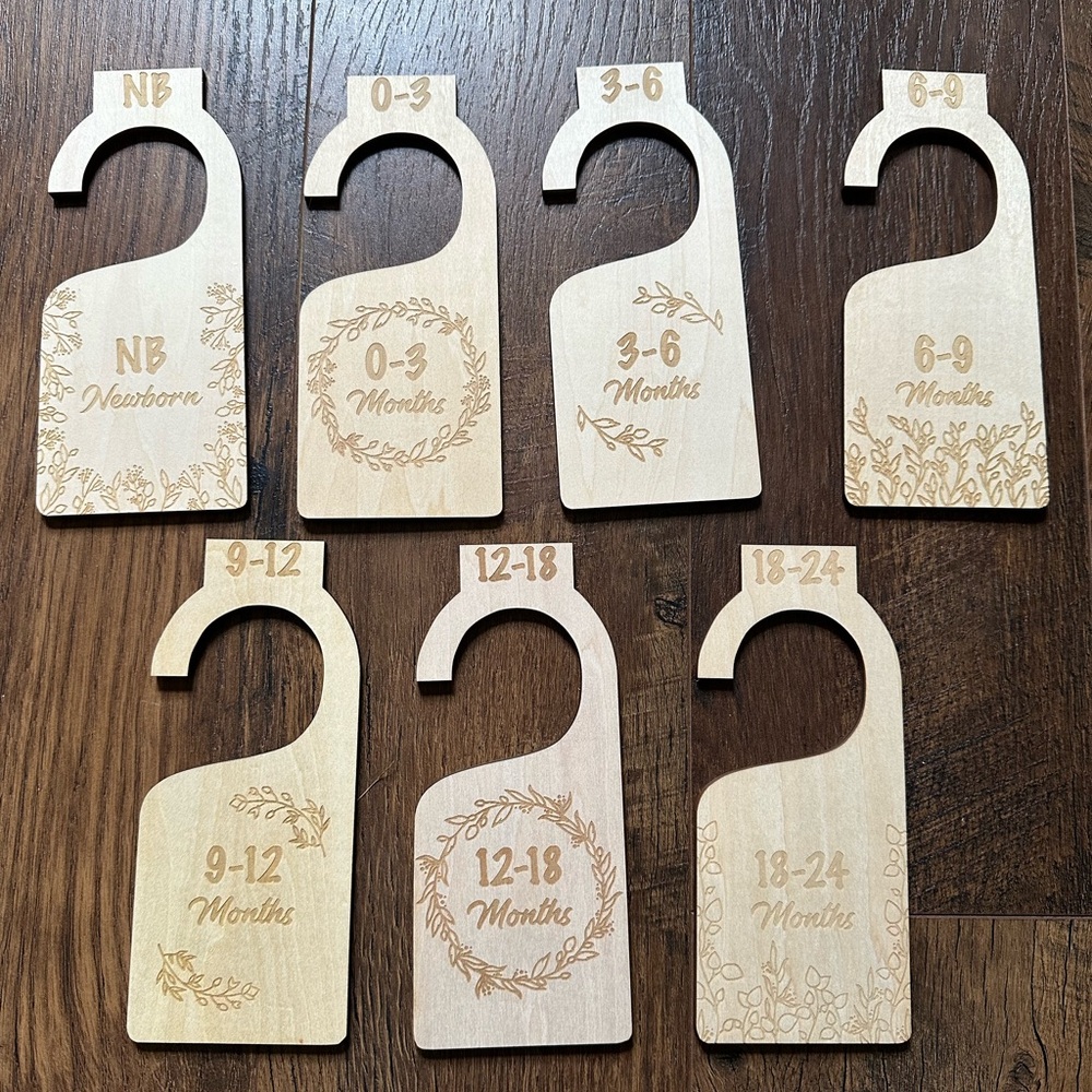 Wood baby clothes hanger size sorters